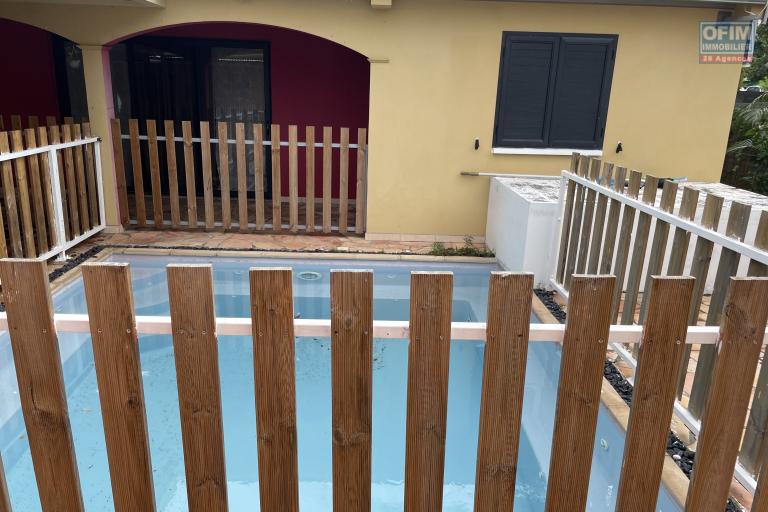 A LOUER Villa F4 meublée avec piscine  à RAVINE DES CABRIS