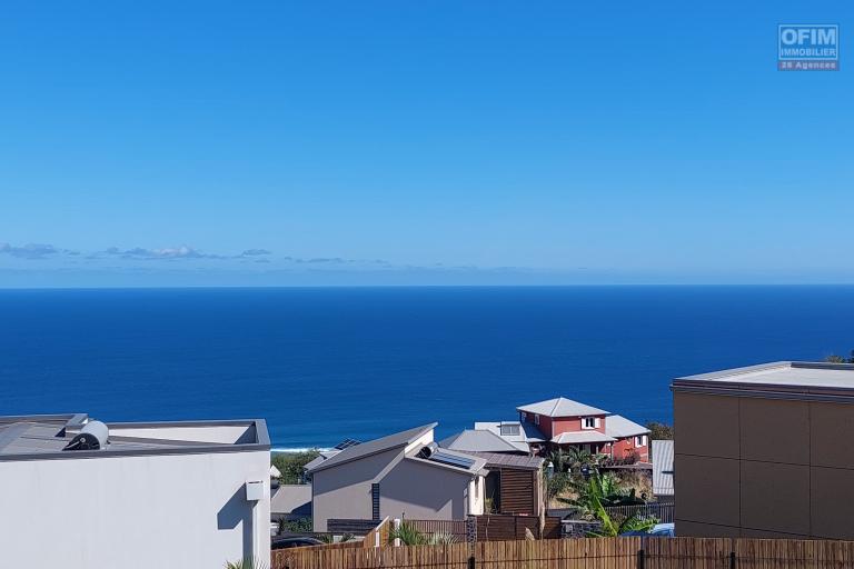 A louer appartement T3  neuf  à Saint Leu - Une vue mer certaine