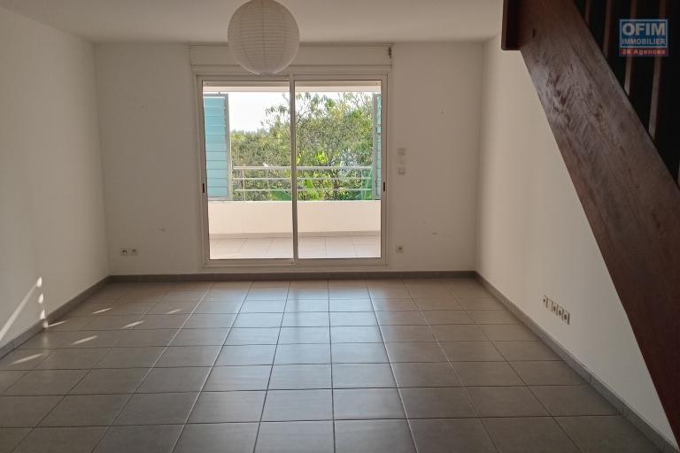 A Vendre Appartement F3 duplex de 81 m2 Proche des Plages à la Saline Les Bains