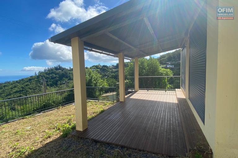 A louer maison 3/4 chambres à la Montagne 13e km avec vue mer