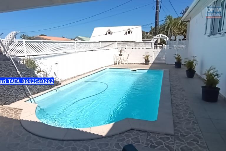 Villa F5 de 246 m2 avec piscine, garage