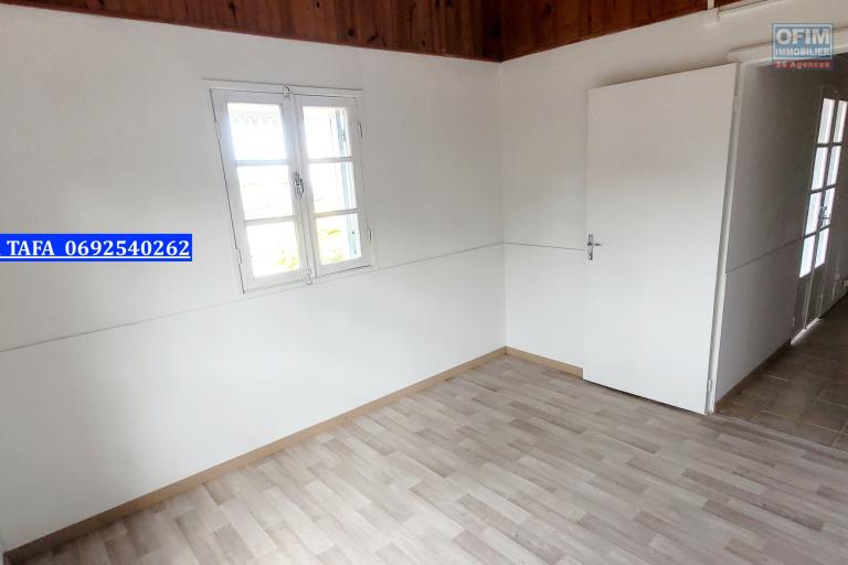 Maison F4 de 110 m2, jardin - Chambre