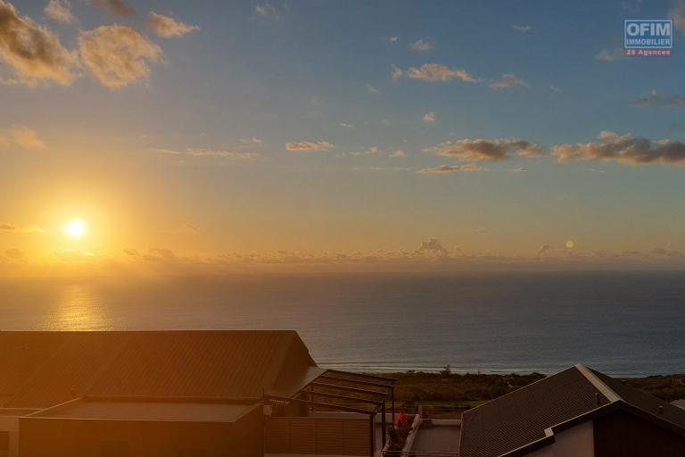 A louer très bel appartement avec vue mer à Saint Leu