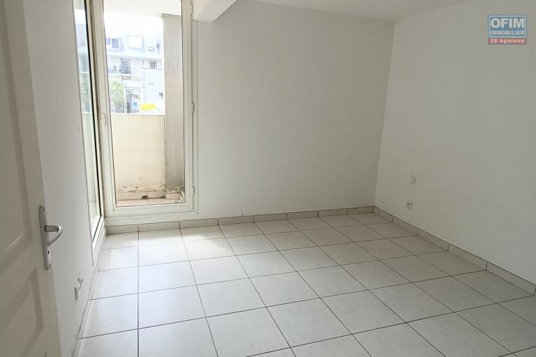 A Vendre appartement F3 de 65m2 avec varangue et 2 places de parking