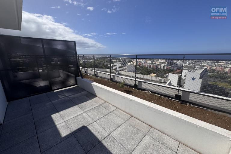 A louer studio NEUF meublé avec grande terrasse vue panoramique et parking - proche de l'université - résidence Jules Ferry