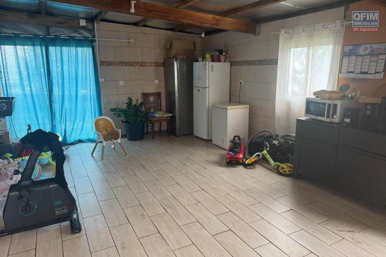 A vendre villa de type F3/4 d'environ 80 m² sur un terrain d'environ 582 m² la Plaine des Cafres  PK 22