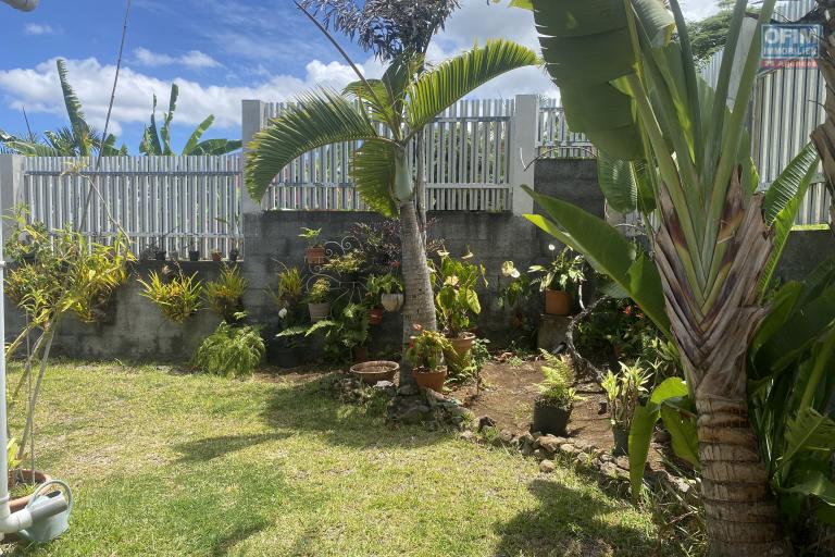 A vendre belle villa située au centre de Bellemène Saint-Paul