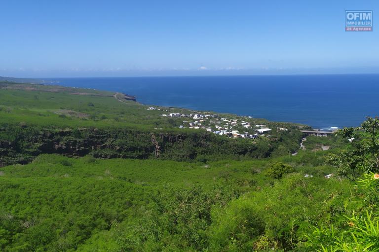 A Louer Maison F3 Meublée avec Vue Mer et Montagne à Trois Bassins