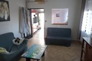 A LOUER APPARTEMENT F2 MEUBLE DE 46.21 M2 HABITABLE A ST GILLES LES HAUTS