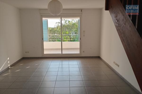 A Vendre Appartement F3 duplex de 81 m2 Proche des Plages à la Saline Les Bains