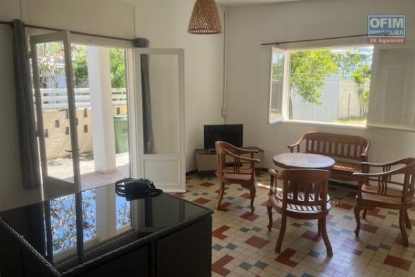 A louer appartement de type T4/5 sur Etang Salé les Bains à 2min à pied de l'océan