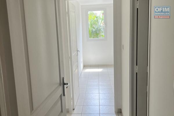 A vendre bel appartement T3 avec terrasse et parking à Saint Denis - proche du Jardin de l'Etat - Résidence le Flamboyant